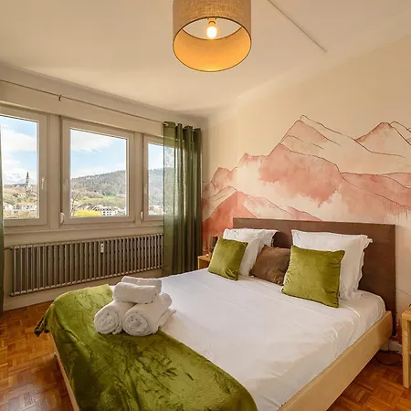 L'explorer, Vue Chateau Et Visitation, Exclusivite Lla Selections By Location *