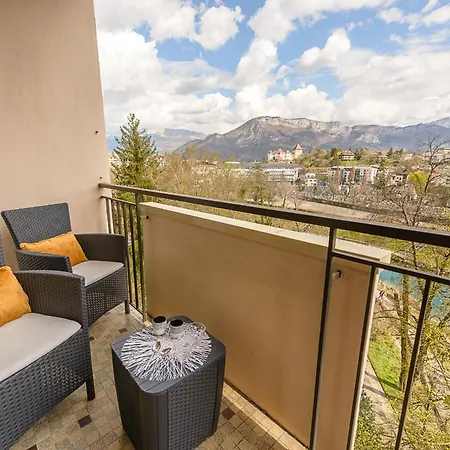 L'explorer, Vue Chateau Et Visitation, Exclusivite Lla Selections By Location * Annecy