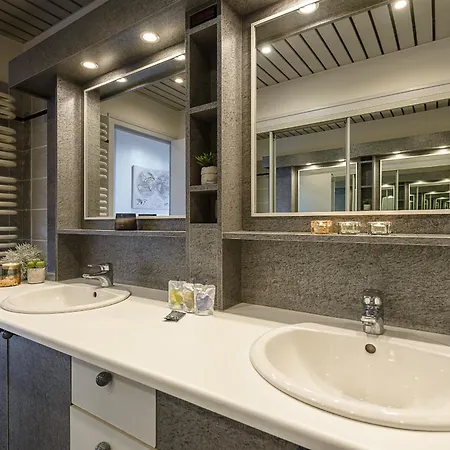 Apartment L'explorer, Vue Chateau Et Visitation, Exclusivite Lla Selections By Location *