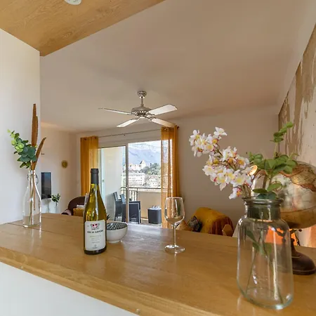 L'explorer, Vue Chateau Et Visitation, Exclusivite Lla Selections By Location Apartment *